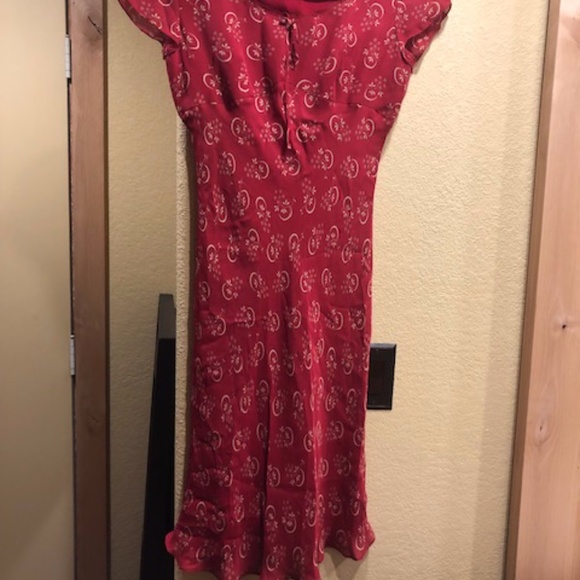 Sundance Dresses & Skirts - Sundance silk dress sz 8 red